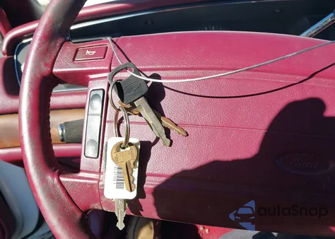 1992 Ford Crown Victoria from USA, damaged, VIN 2FACP73W1NX154152